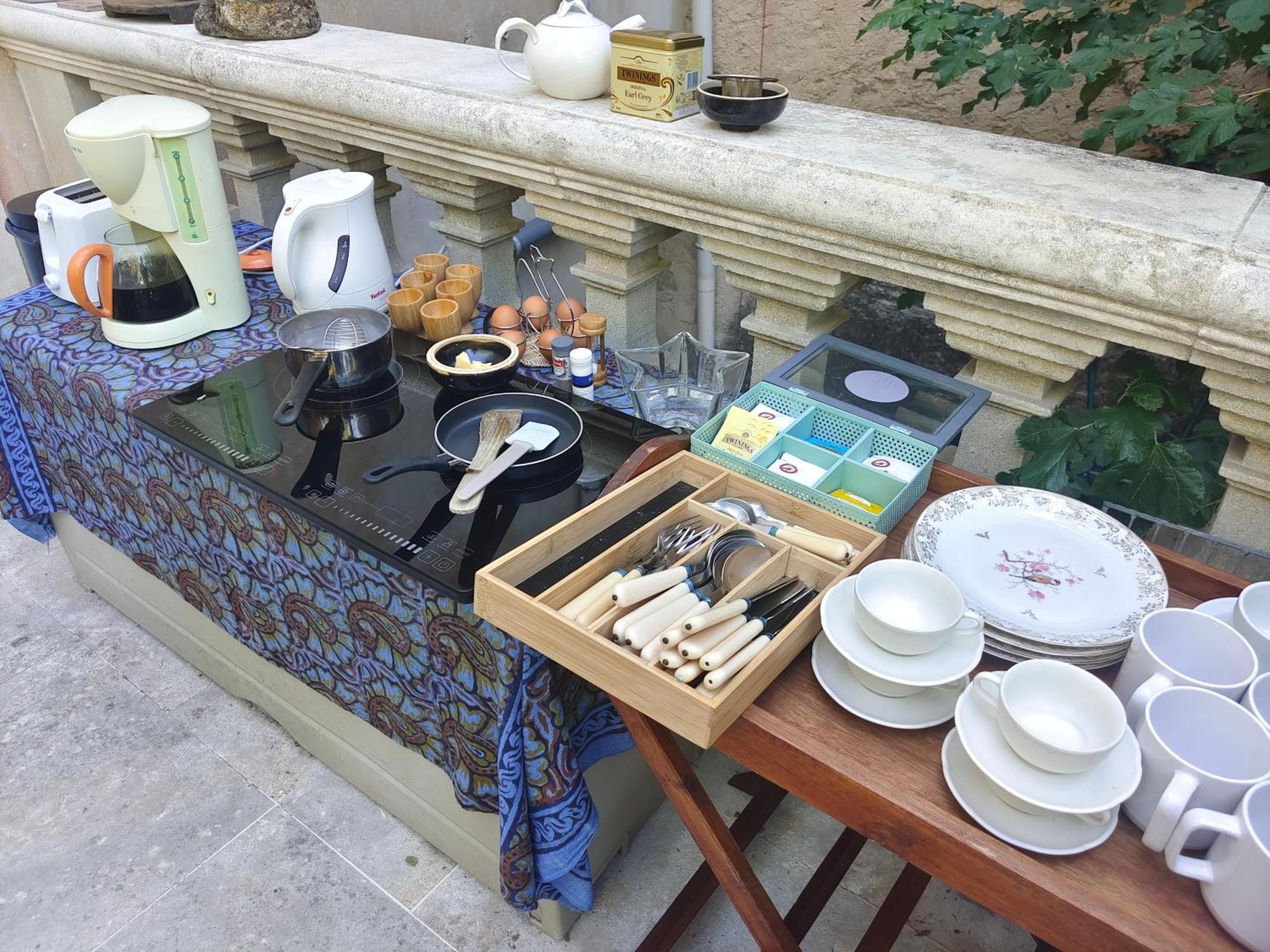 Rue Du Chateau A Cabrieres D'Avignon Bed and Breakfast Exterior foto
